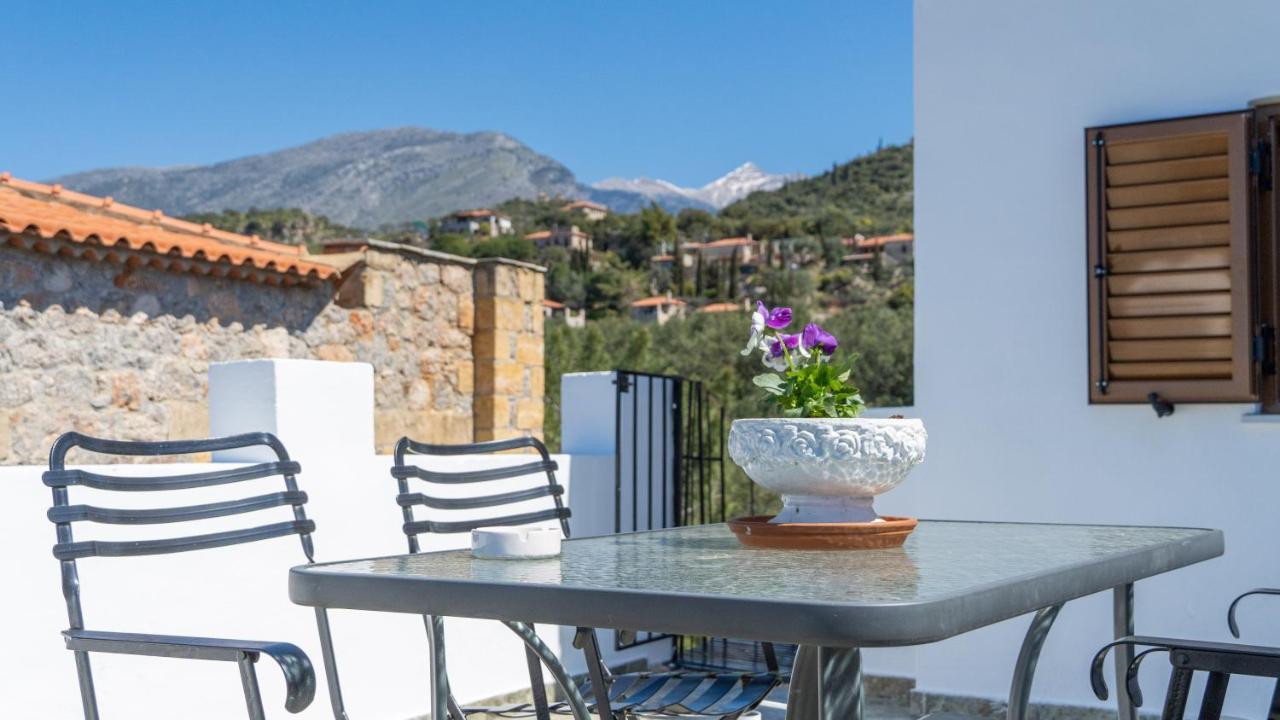 Stella Rooms Kardamyli Exterior photo