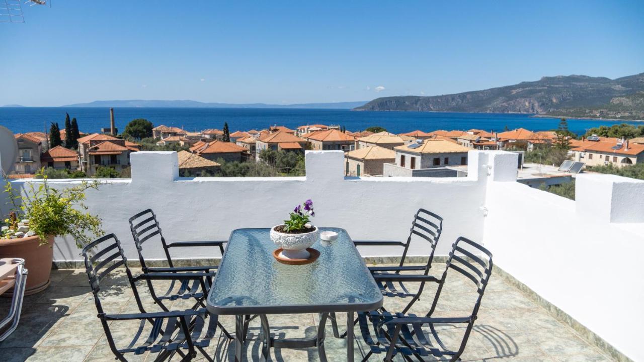 Stella Rooms Kardamyli Exterior photo