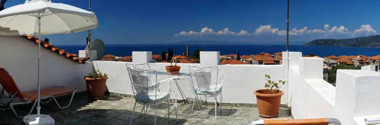 Stella Rooms Kardamyli Exterior photo