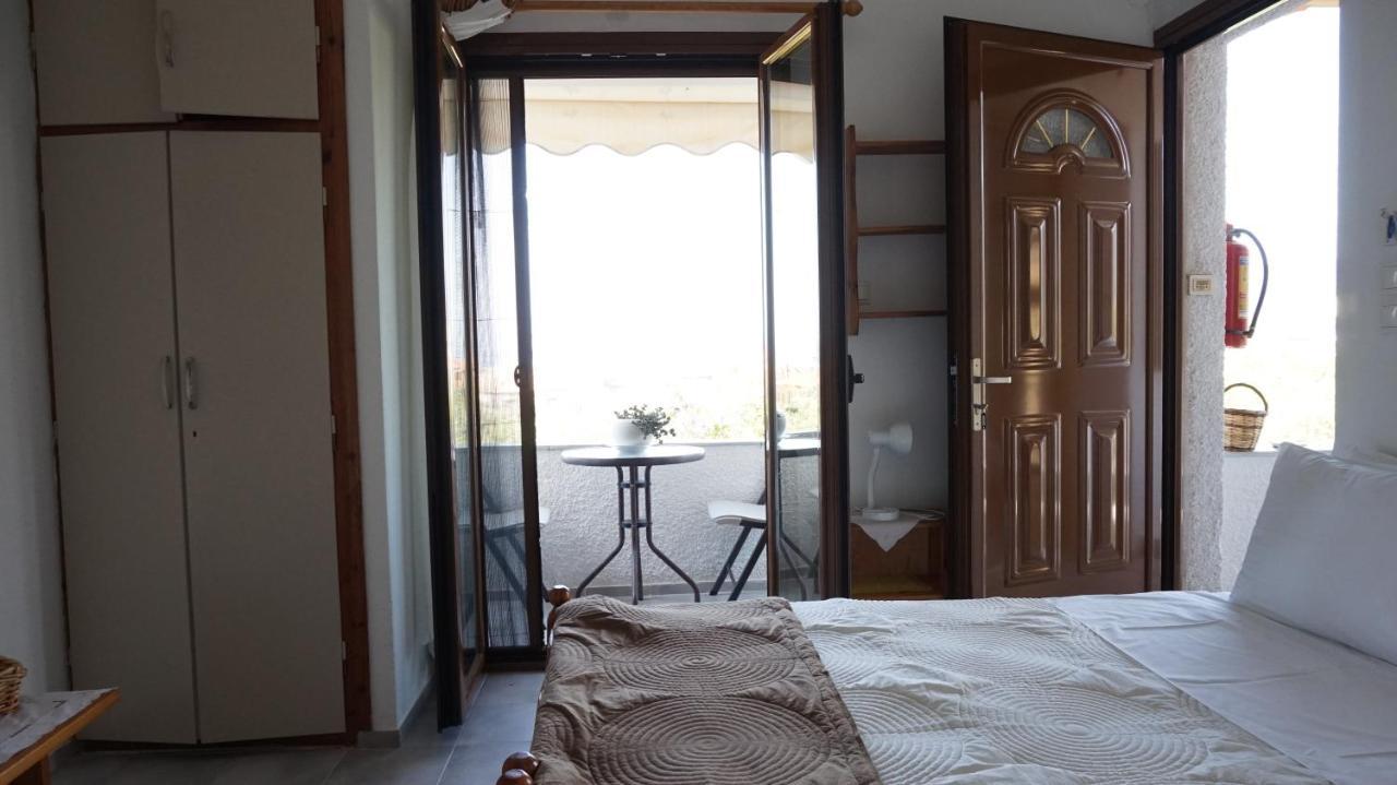Stella Rooms Kardamyli Exterior photo