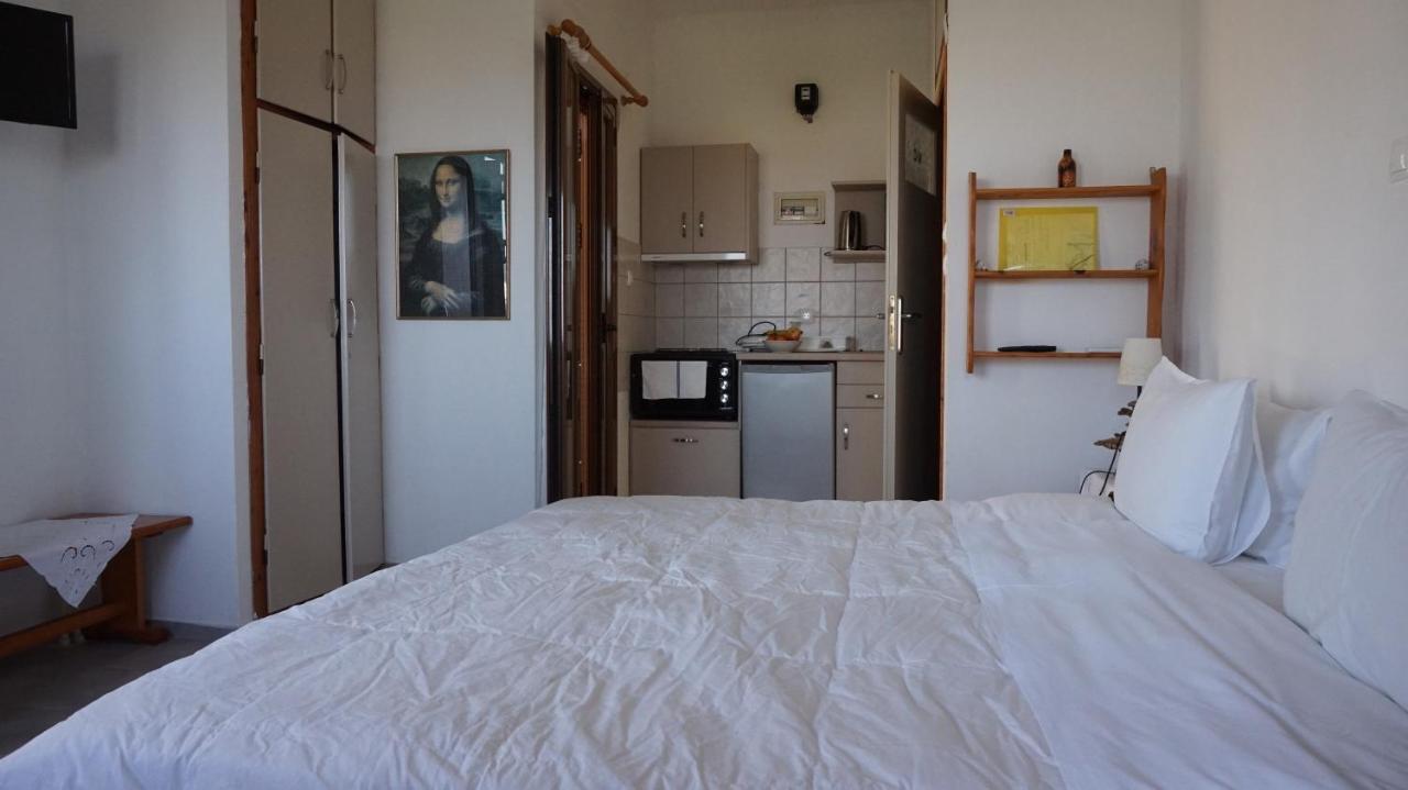 Stella Rooms Kardamyli Exterior photo